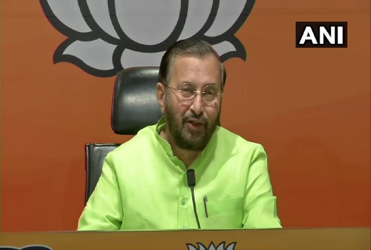 BJP MP Prakash Javadekar attacks on congress leaders sonia gandhi rahul gandhi  Amarinder Singh, navjot singh sidhu updates