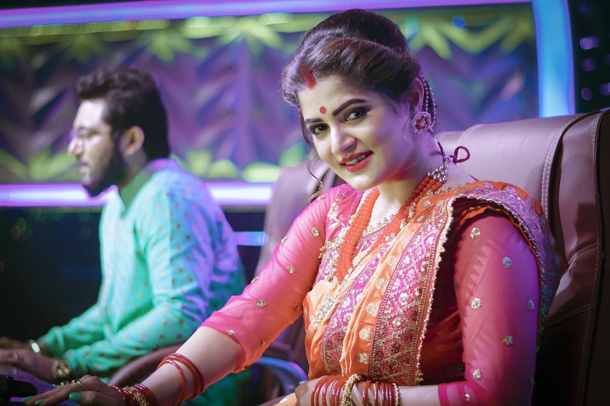 Bengali actor Srabanti Chatterjee said BJP should get a chance in Bengal as TMC and left parties failed in development