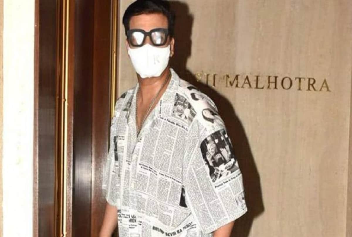 Karan Johar party Corona virus Kareena Kapoor khan amrita arora seema khan maheep kapoor