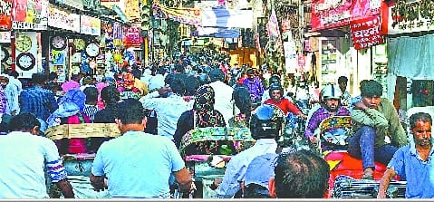 Qutubkhana Flyover: A meeting may be held soon to allow traders to agree