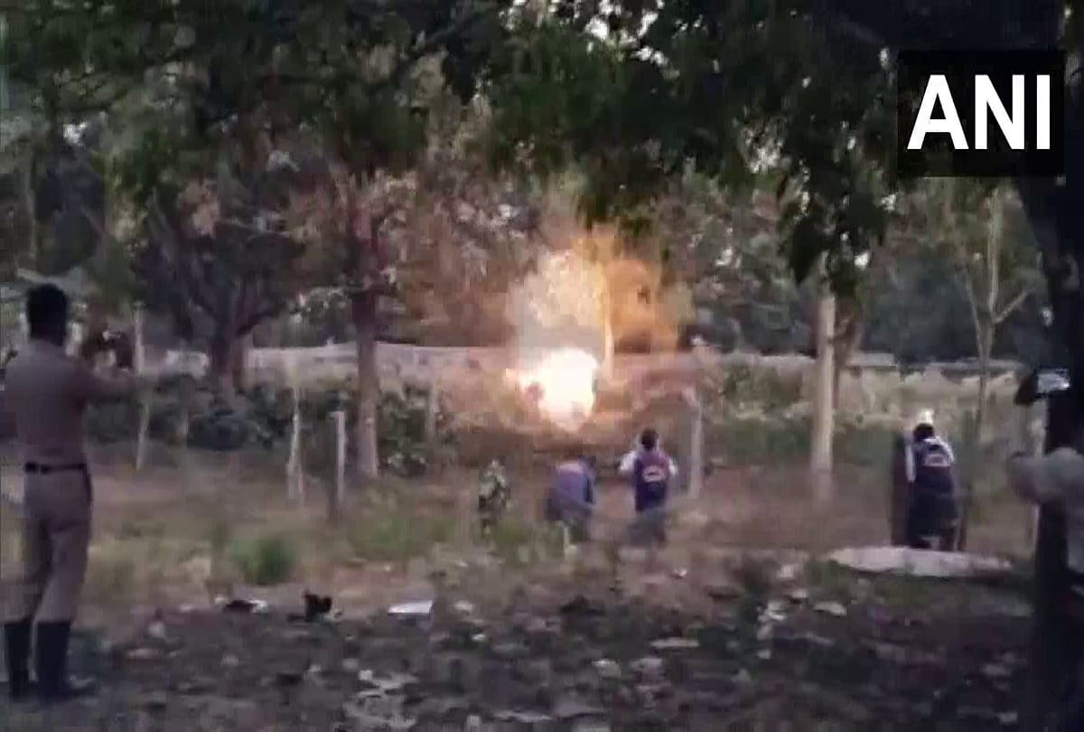 18 bombs were recovered from Kaliachak area of Malda