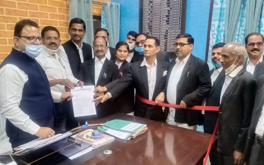 Lawyers supported Awadh Bar