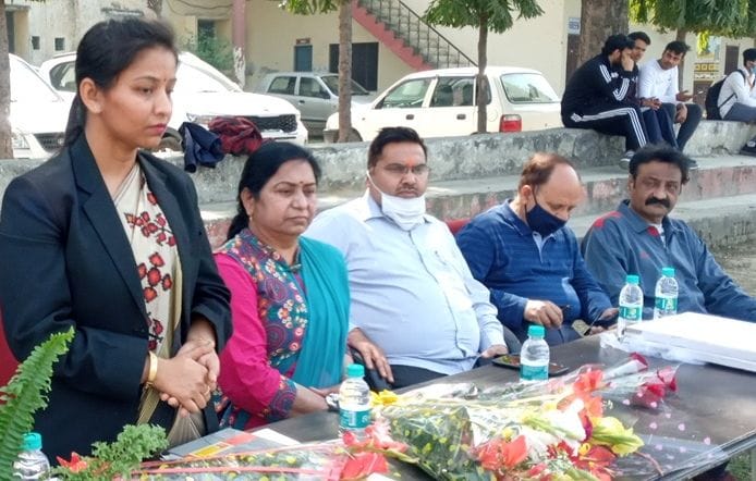 Self-defense step and rights given to daughters