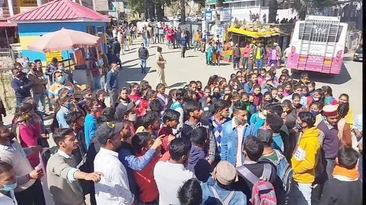 abvp prorest against not filling post