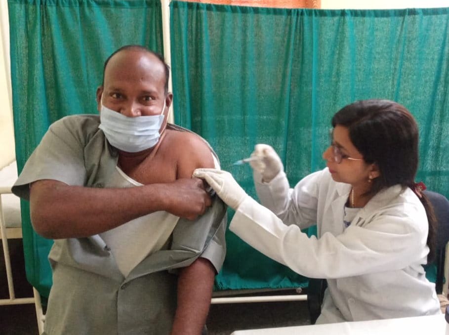 1722 people got Corona vaccine in the district