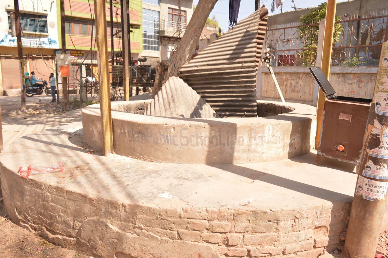 The ancient well of Holi Mohalla has become a legend