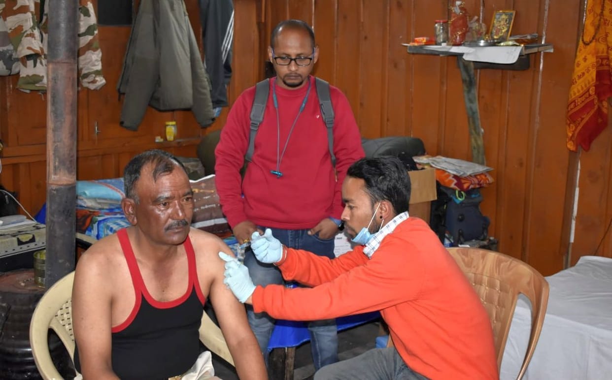 ITBP jawans got corona vaccine at a height of 14 thousand feet