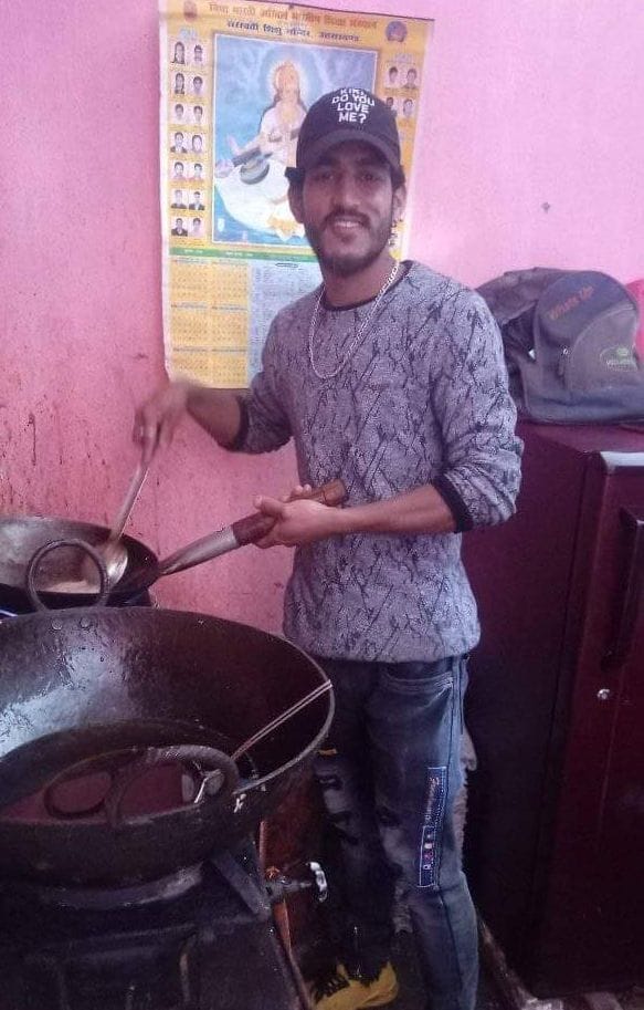 Pravasi Ravi Singh Dhoni became an example for unemployed youth