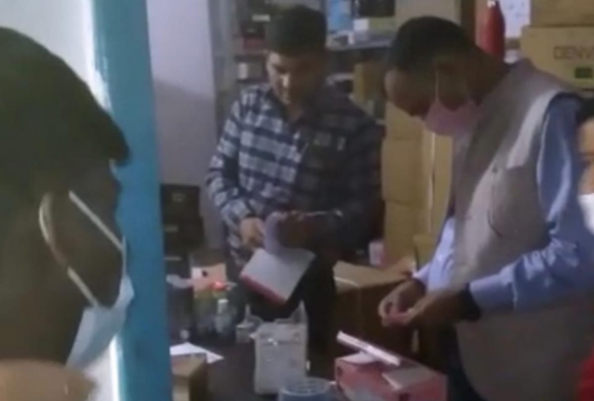 Branded company's raid on duplicate condom making company, confiscation of goods of similar name seized