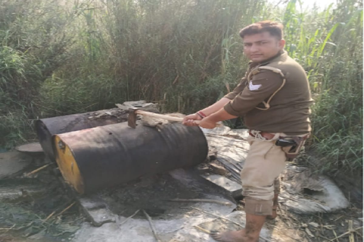 Excise department and police raid in two village of Hastinapur and to destroy raw liquor and see photos