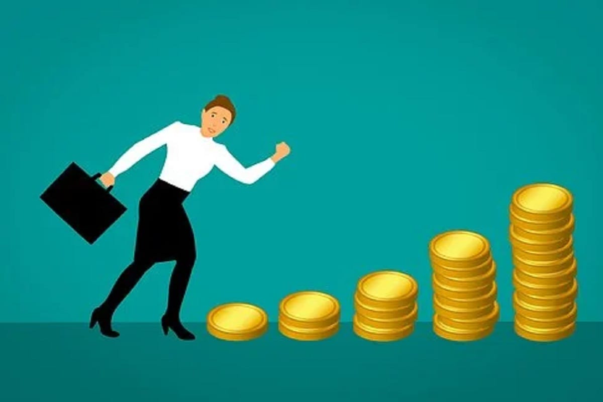 Know about the auspicious signs related to money and good luck