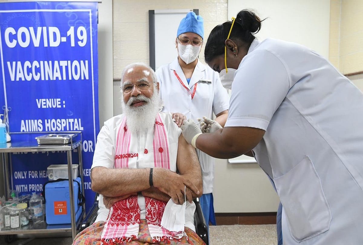 election commission asks  health ministry to remove pm modi picture from from covid certificates