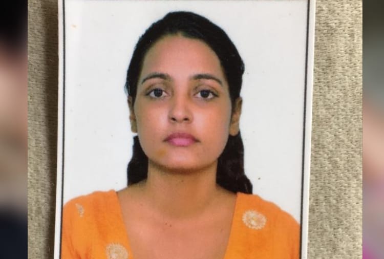 A Woman burned on Highway at Khanna of Punjab
