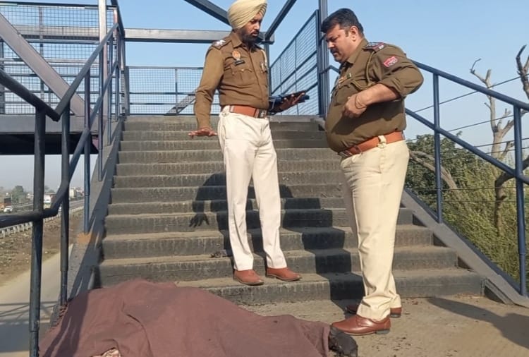 A Woman burned on Highway at Khanna of Punjab