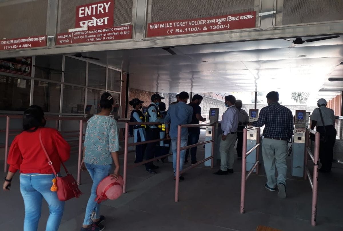 Taj Mahal Agra News: panic spread for two hours in Taj Mahal