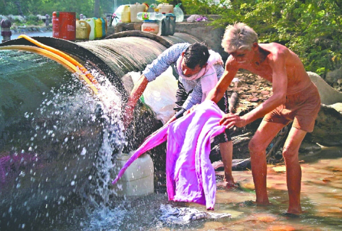 Delhi news: capital is going hot day by day max. temperature above 33 