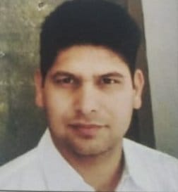 Dr. Varun received the Outstanding Volunteer Award