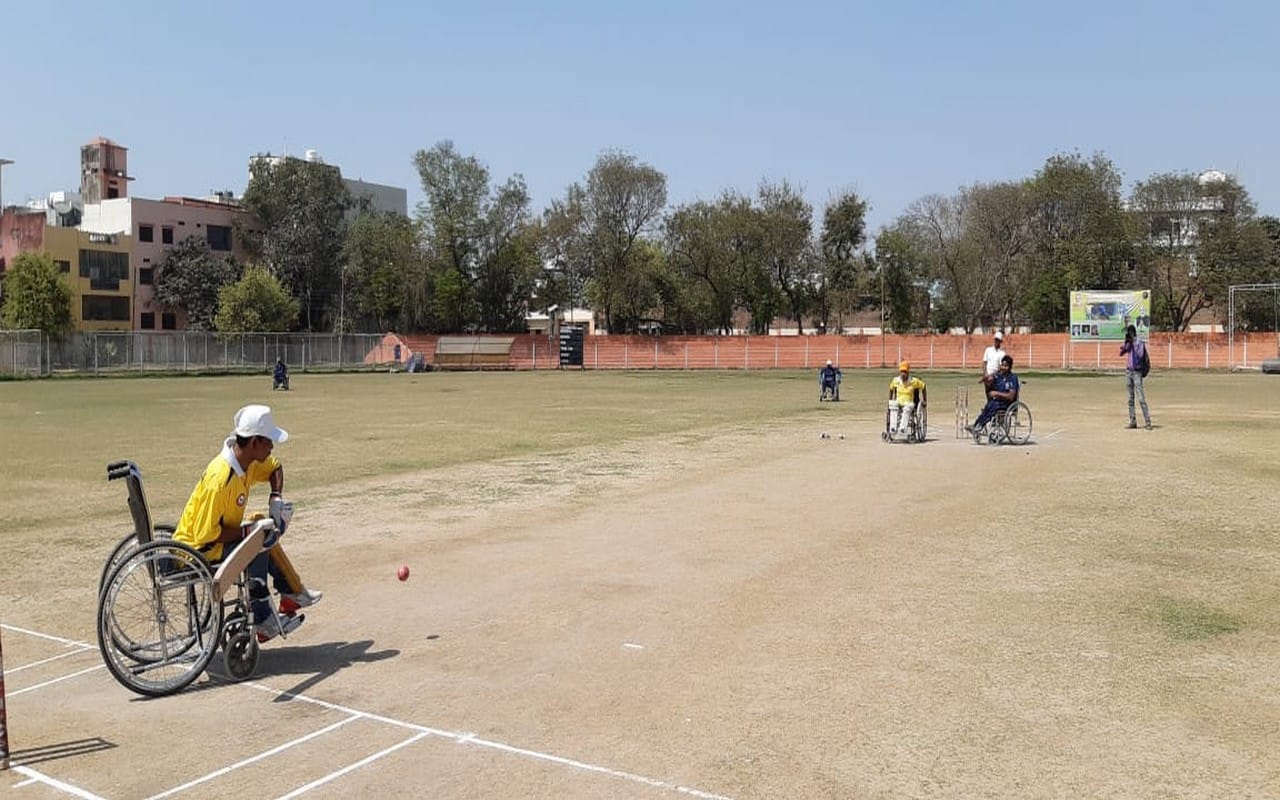 Wheelchair Disabled Cricket Competition organized for the first time in Varanasi