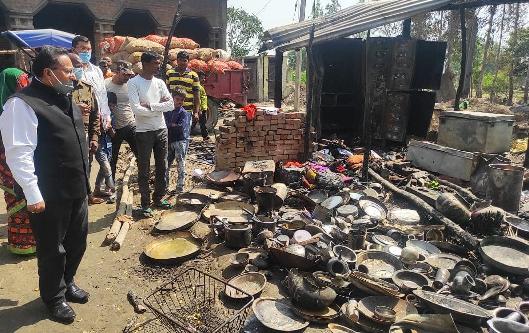 Financial help to fire affected families