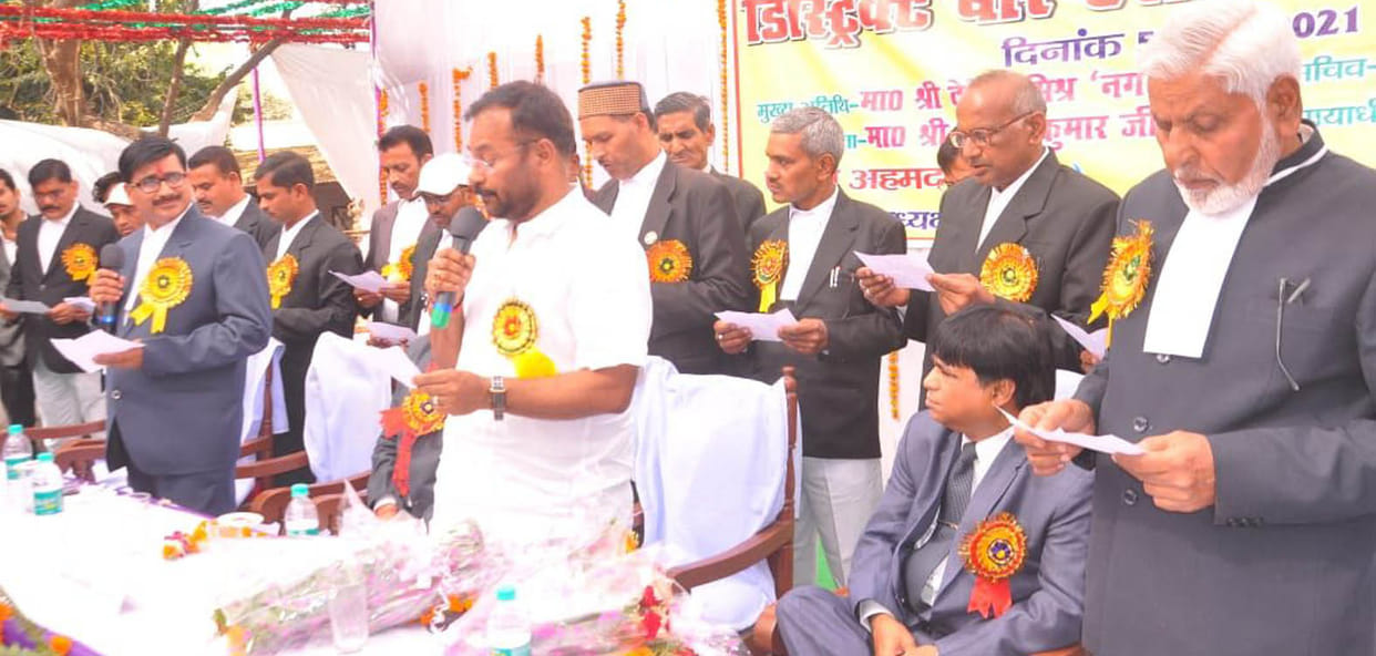 advocate garima banaye rakhee