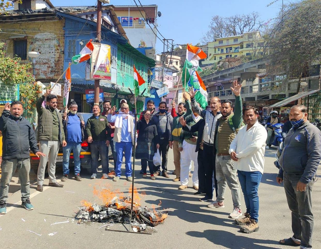 Opposition to include Almora in the new division