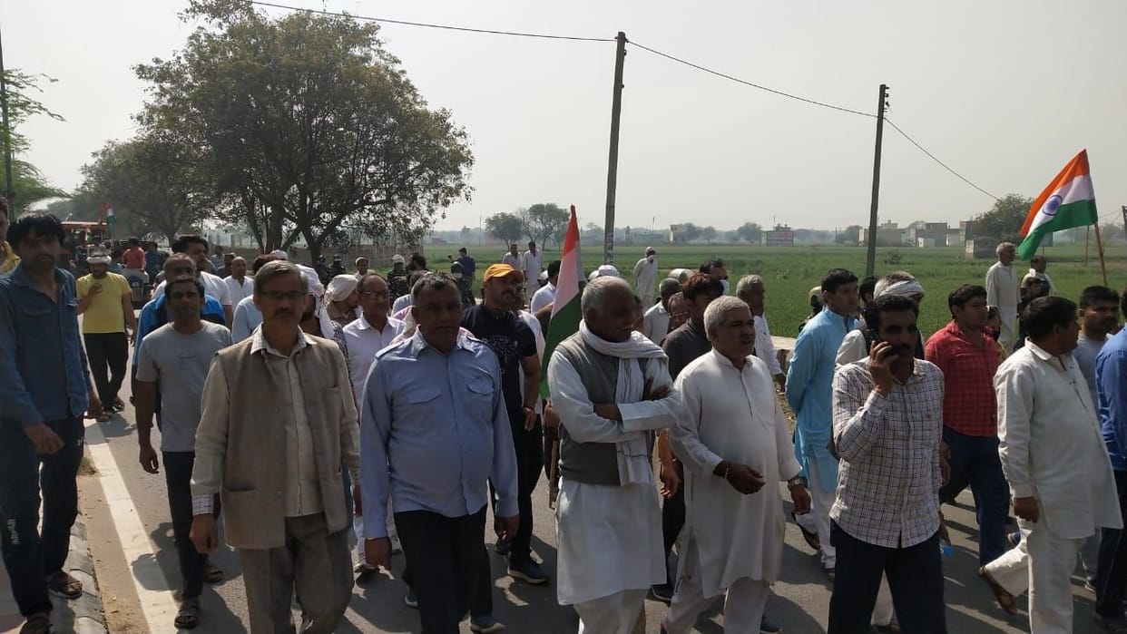 Villagers of Jharoda take out Tiranga Yatra to demand to vacate the border