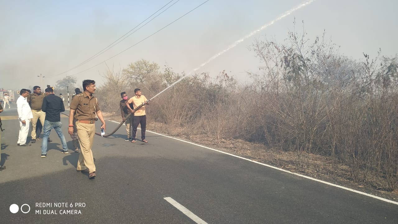 Fire in Mirzapur fire brigade called from four districts