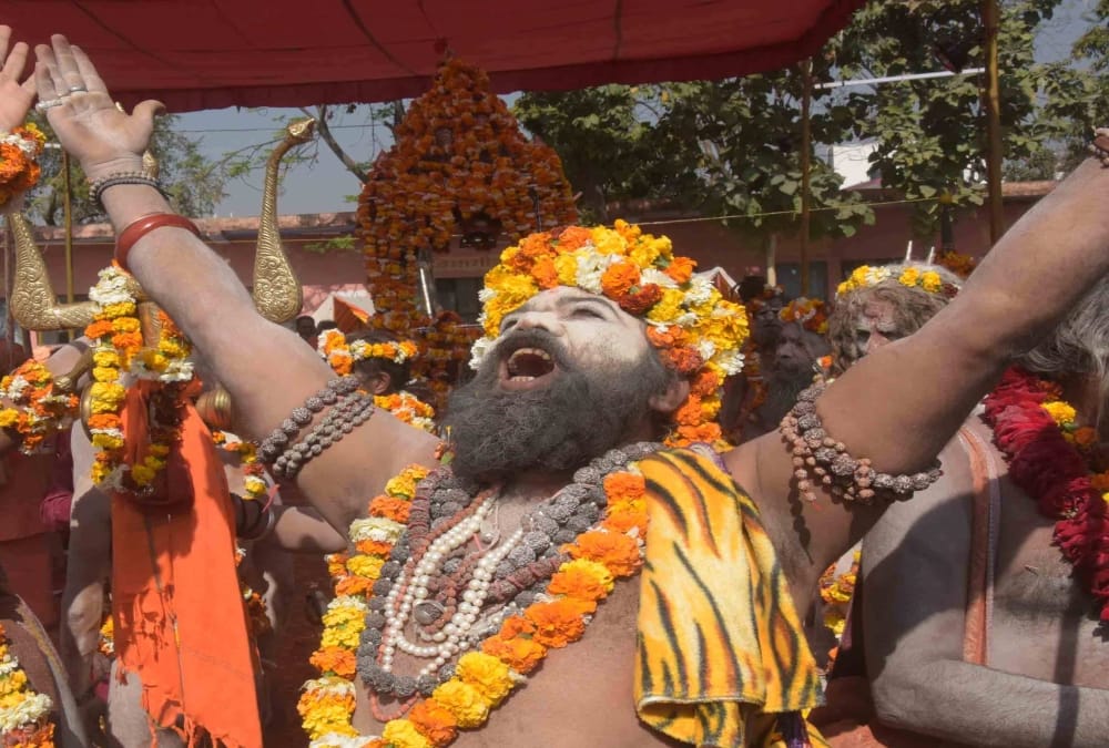 Haridwar Maha Kumbh Mela 2021: Naga Saints Amazing Stunts in Anand and Avahan akhara peshwai Photos