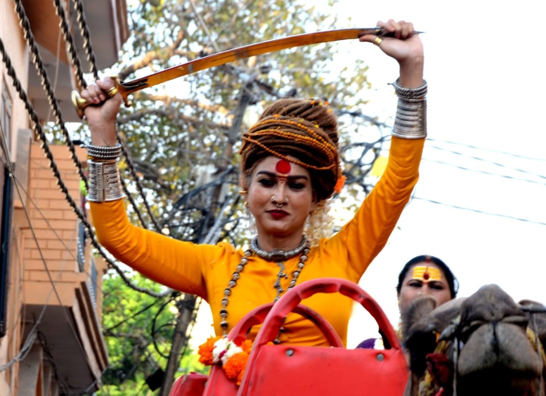 Haridwar Maha Kumbh Mela 2021: Juna and Agni Akhara peshwai but kinnar akhada looted applause, photos