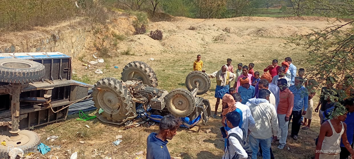 One person died due to uncontrolled overturning of the tractor