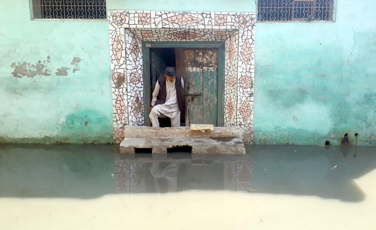 Water filled in the chandausi market