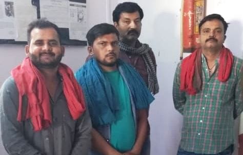 Beating,uproar,bus stand,fathepur news,roadways conductor