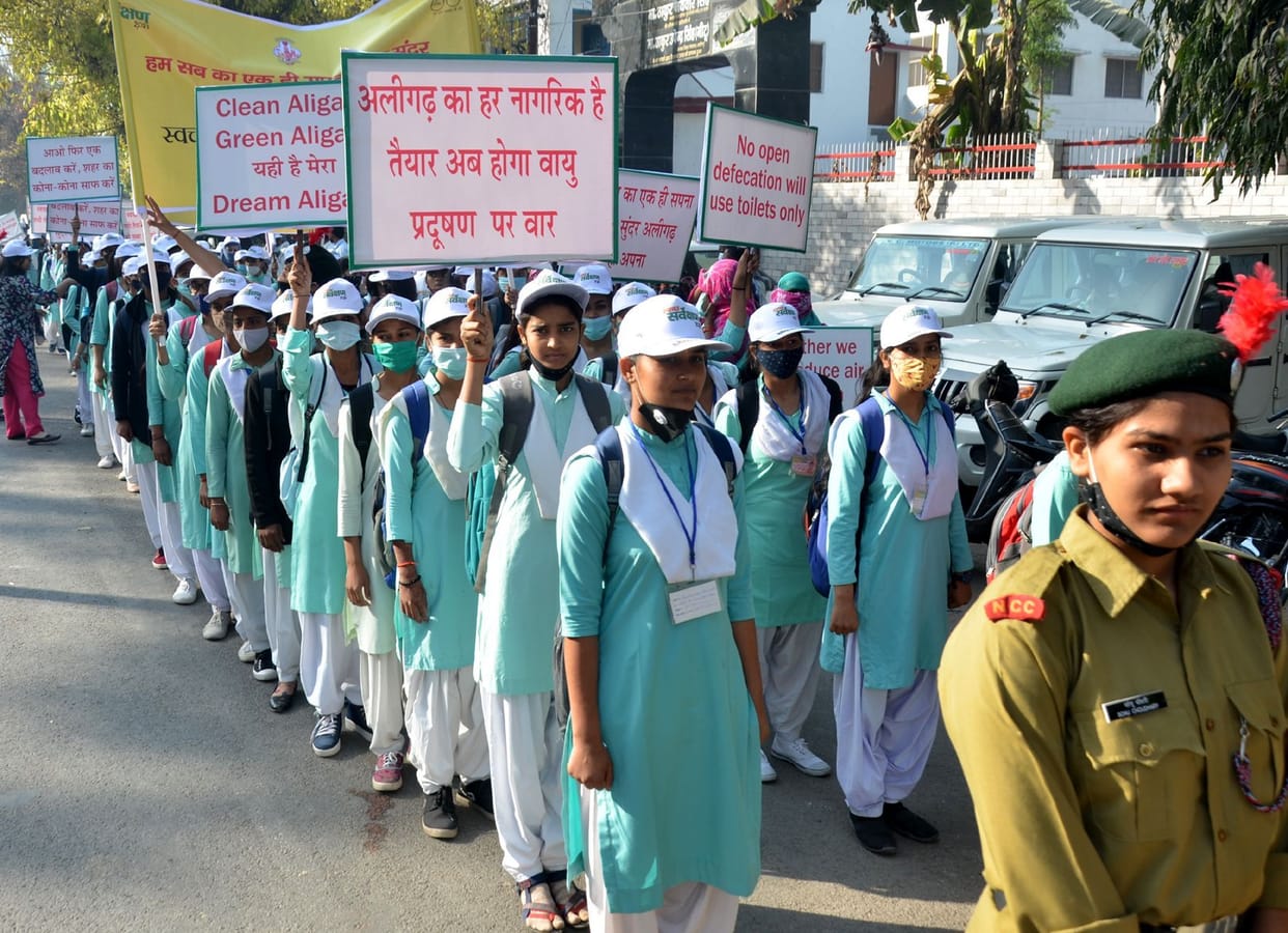 Pledge to make Aligarh as clean as Indore