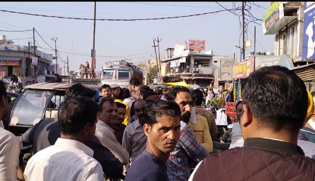 Shopkeepers Protest against Administration