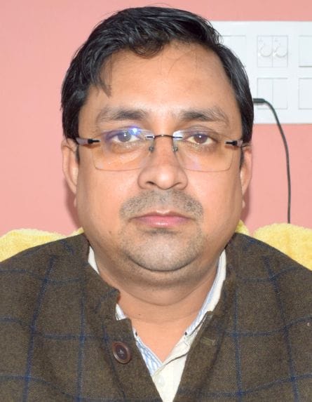 4 teachers who took job marksheet will be sacked
