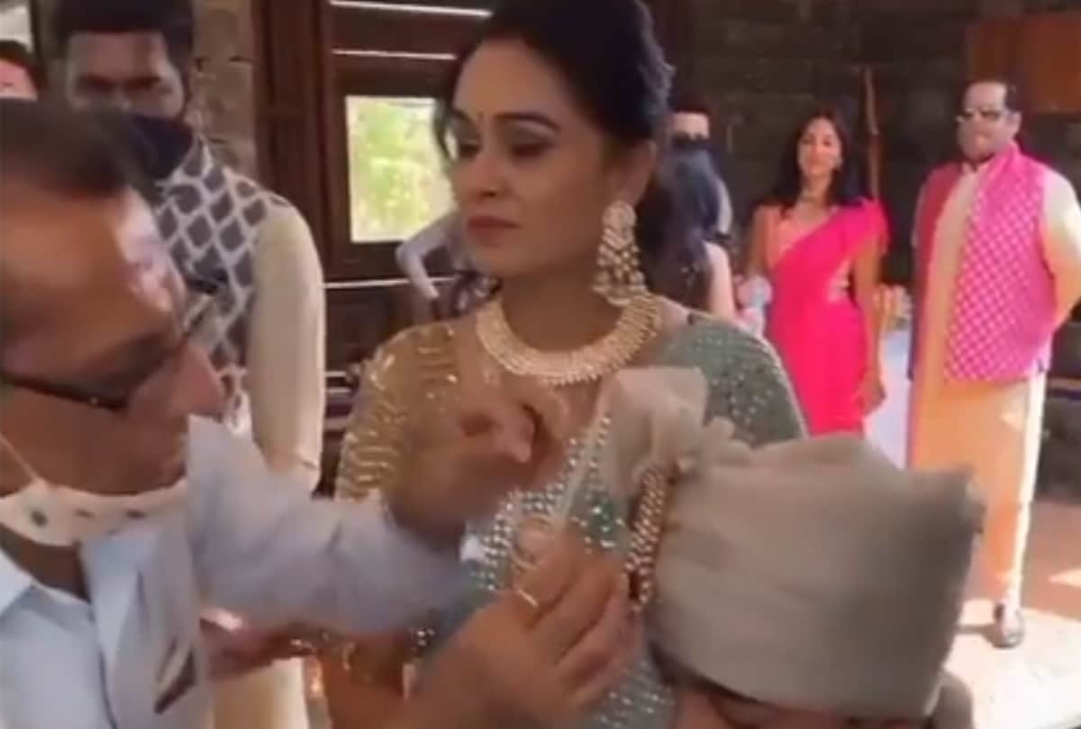 Sharaddha kapoor pagdi look in priyaank sharma and shaza Morani marriage inside photos