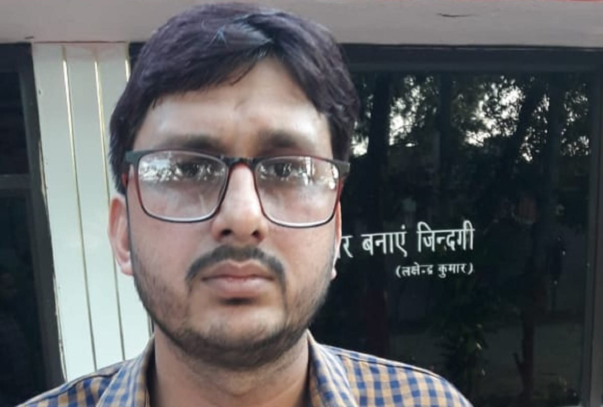 teacher shot by four in Muradnagar incident captured in CCTV camera