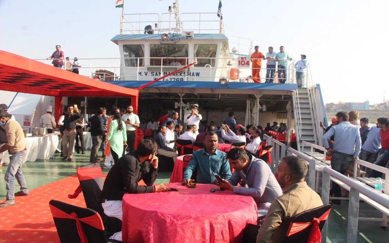 Tourists will be able to visit Ganga with Ro-Ro service boat