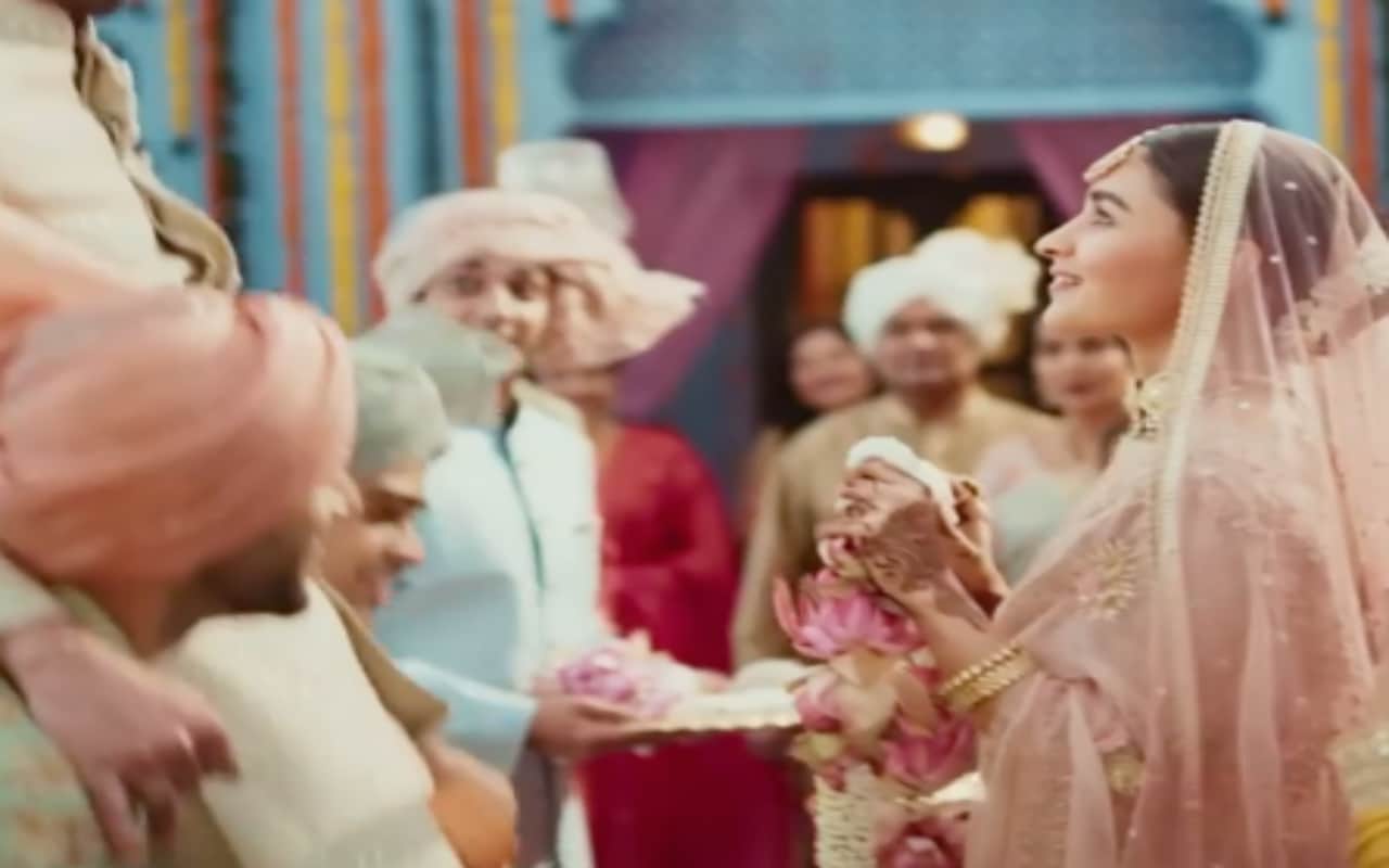 Alia Bhatt Bride Pink Lehenga Photos shared on instagram gone viral