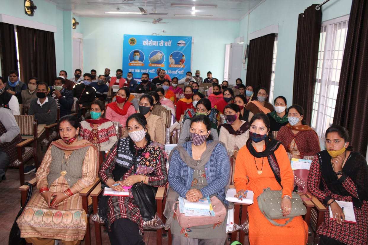 Schemes to reach public representatives: DC