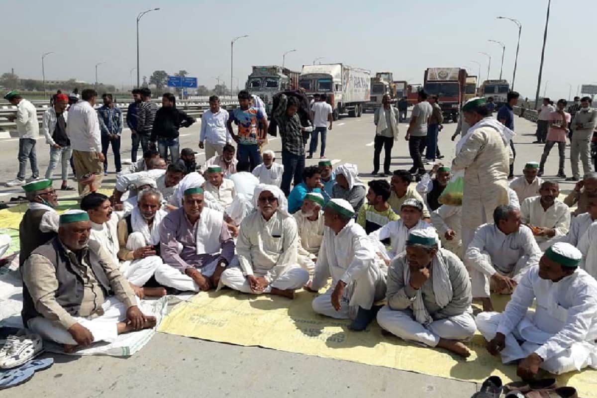 BKU activists has eastern peripheral expressway jam against agricultural laws in Baghpat