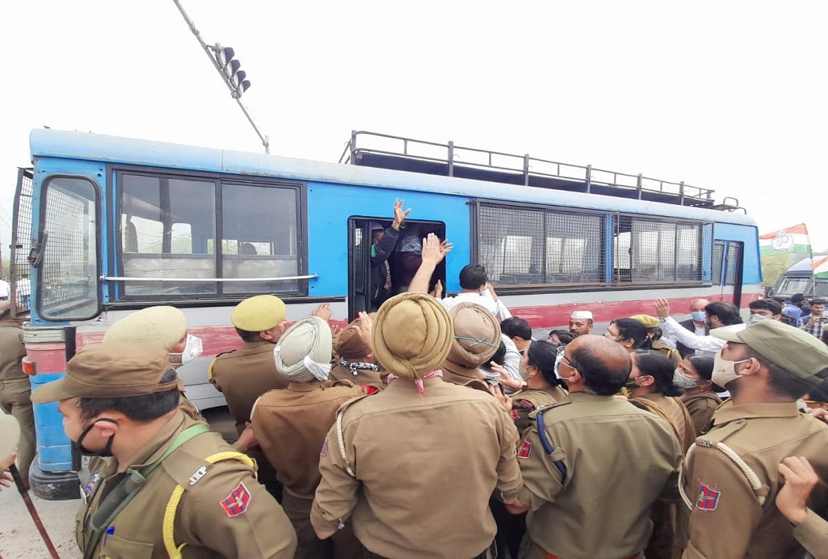 Congress protest on rising prices of petrol and diesel in jammu