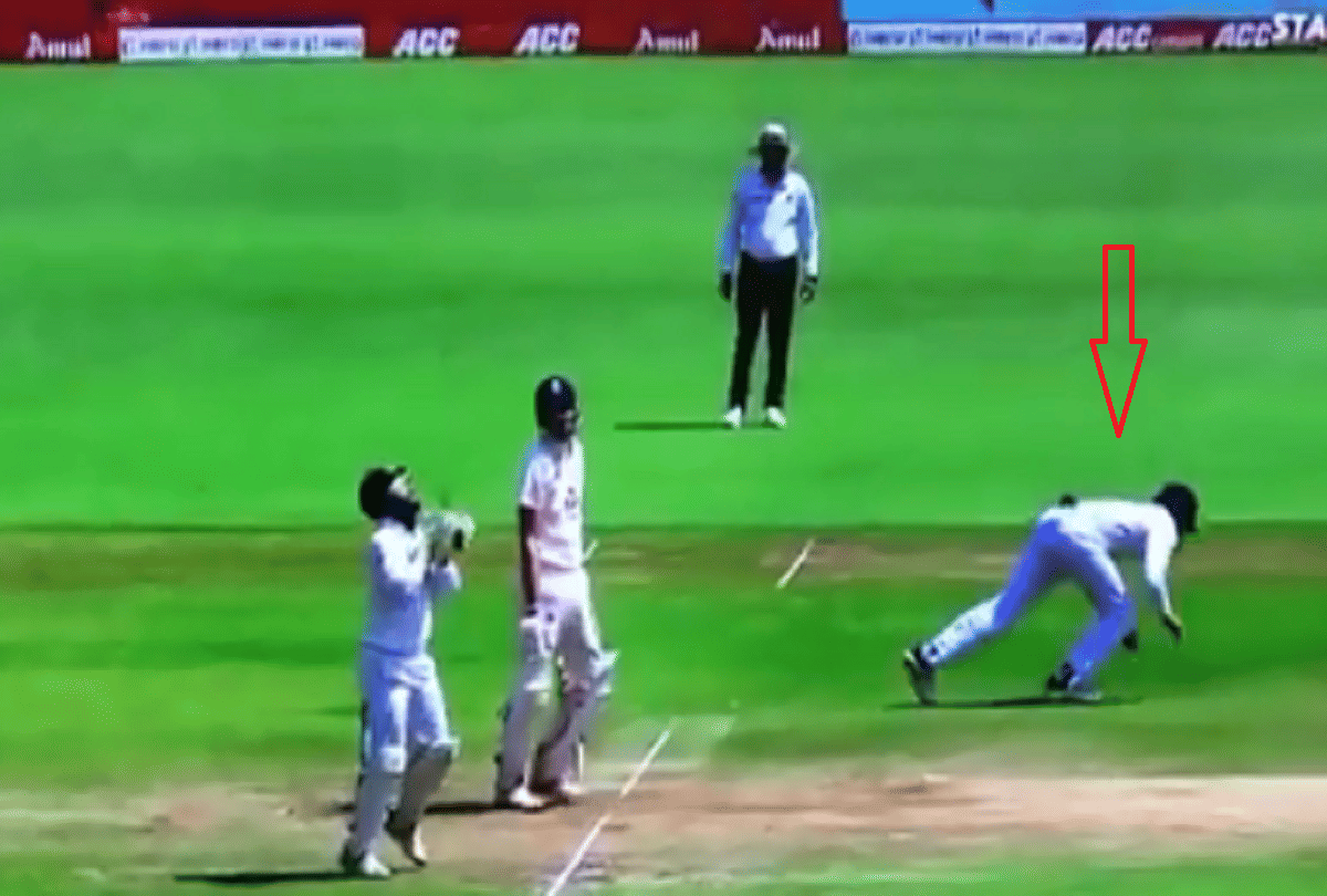 IND vs ENG: Dom Sibley out in bizarre style, His sweep shot bounces off Shubman Gill pad and rishabh Pant takes the catch