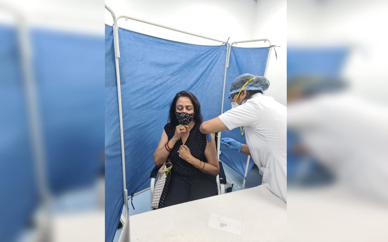 hema malini has taken covid vaccine along with the public at Cooper Hospital