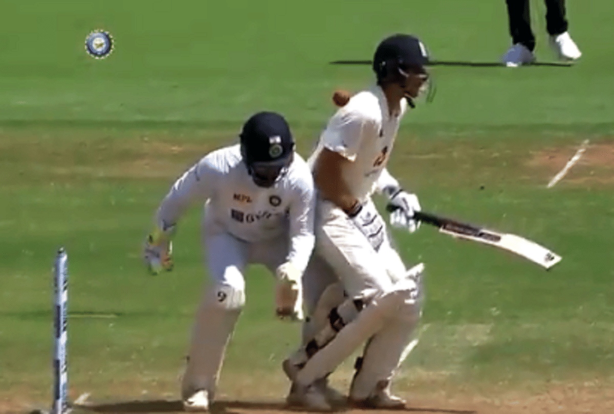 IND vs ENG: Virat Kohli direct throw hit hurt England captain Joe root, video goes viral