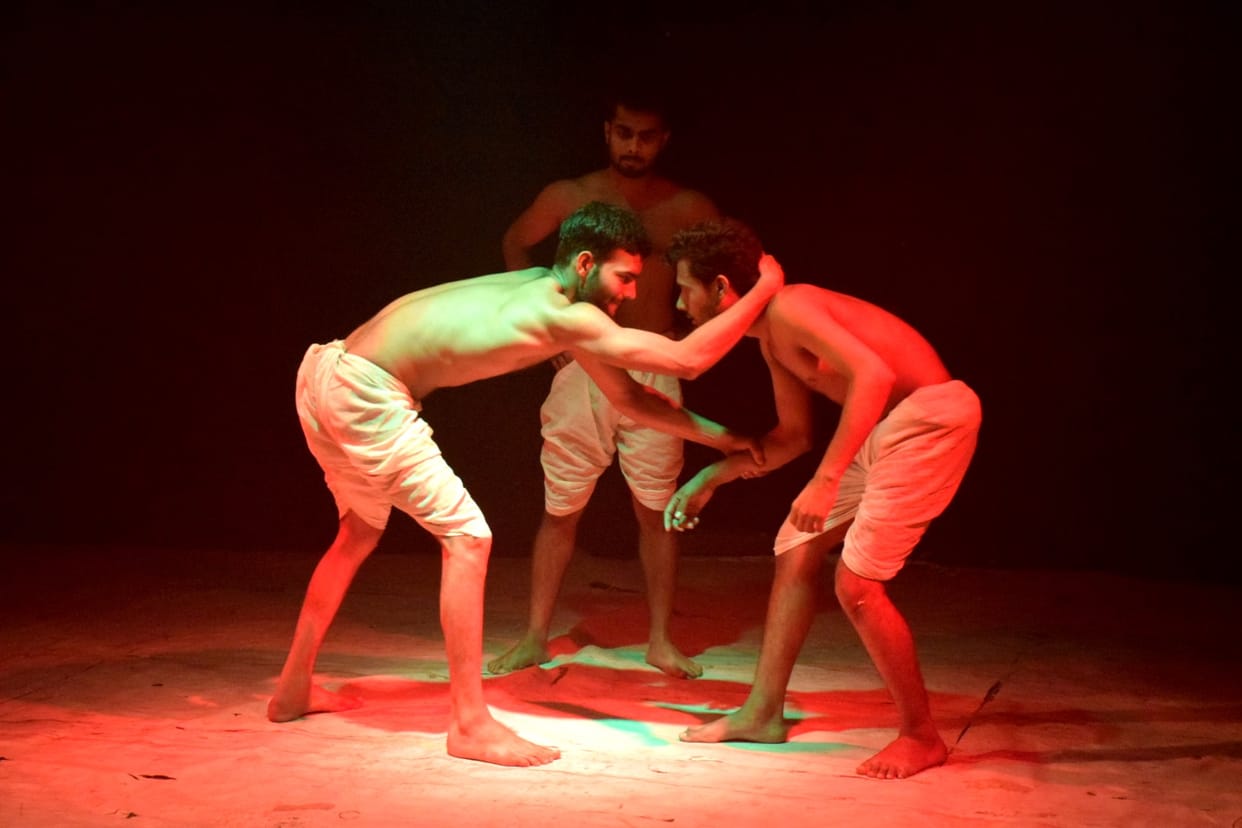 The name of the wrestler's drummer was the last evening of Rang Mahotsav