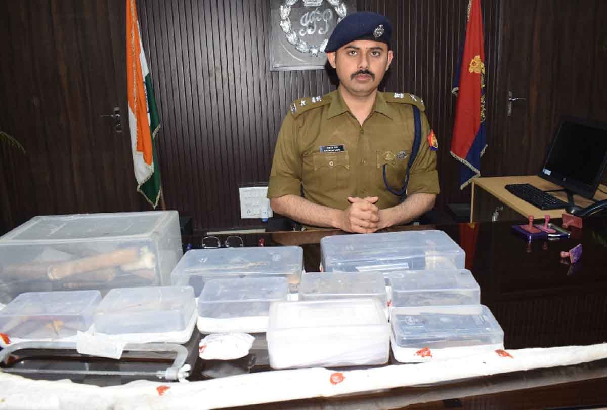 Hardoi: Illegal arms factory caught, one arrested, five illegal weapons also recovered