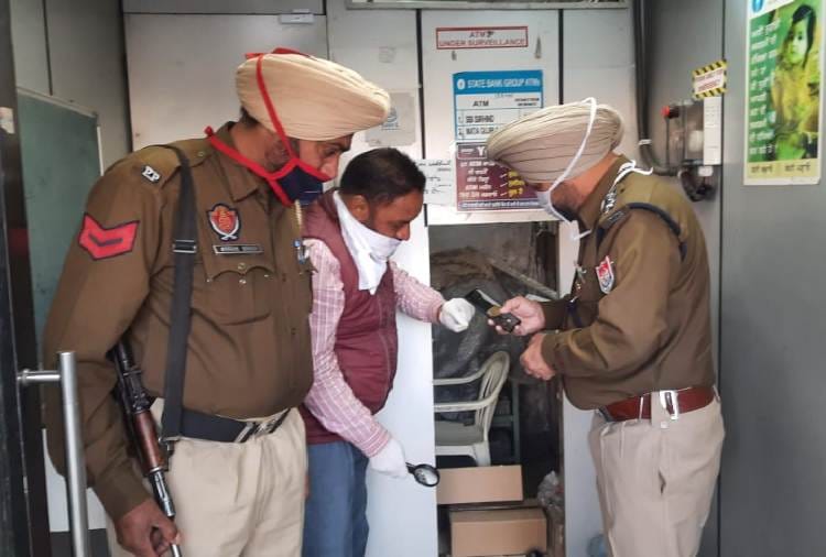 Miscreants uprooted ATM near police chowki in Fatehgarh Sahib of Punjab