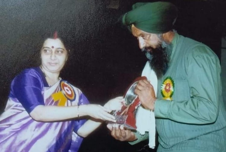 Former Bank Manager of Punjab collected old songs and speech