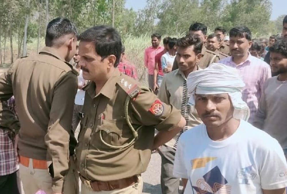One died in an accident in machhrehta area in Sitapur.